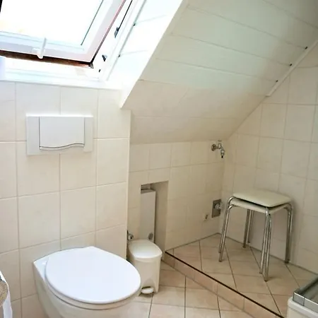 Traum Dachgeschosswohnung Am Teich Lägenhet